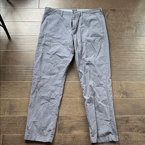 J. Crew Men's The Sutton Summerweight Gray Chinos